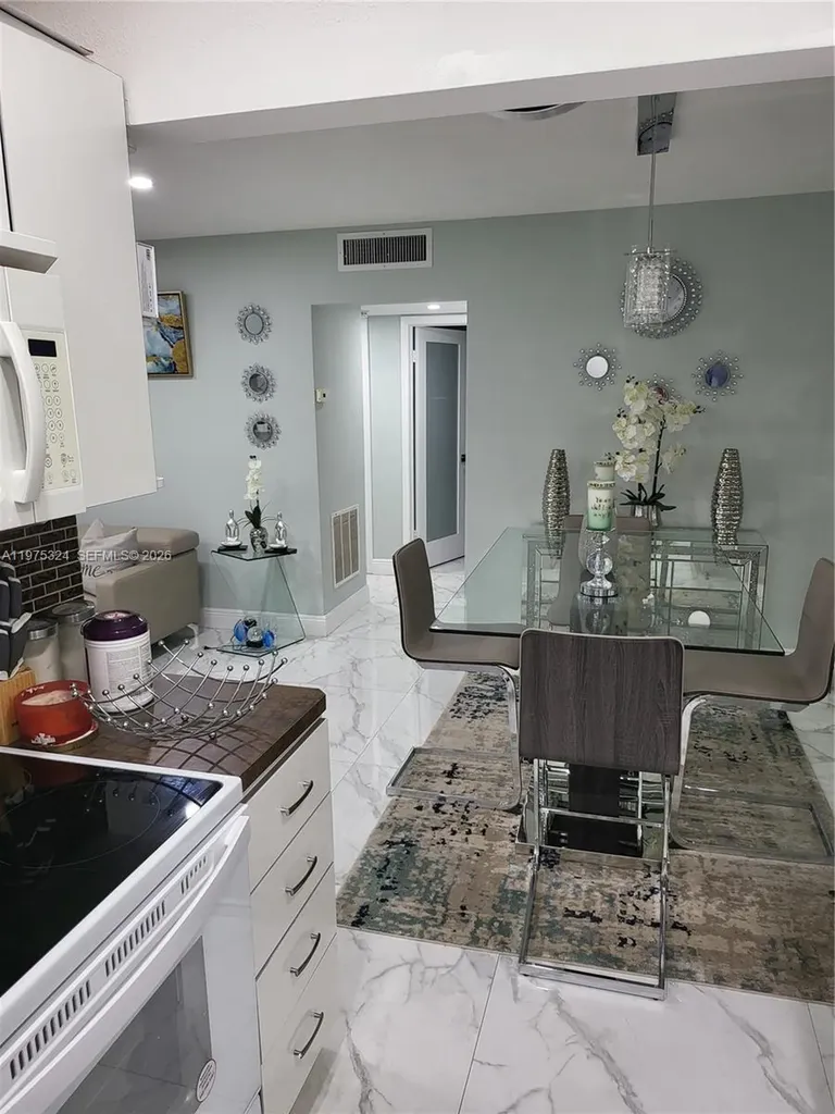 1747 Rodman Street Hollywood FL 33020