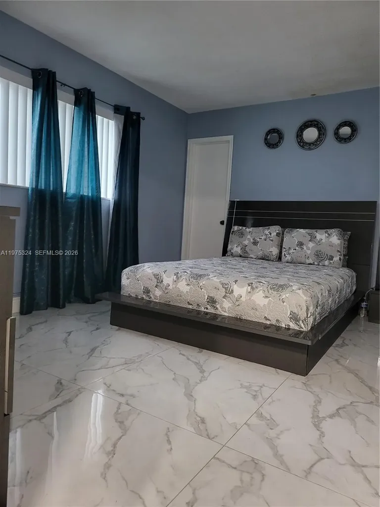 1747 Rodman Street Hollywood FL 33020