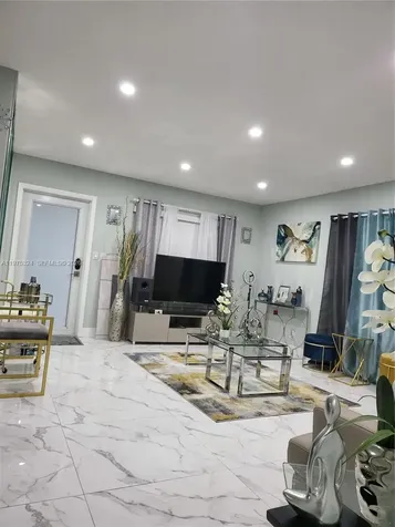 1747 Rodman Street Hollywood FL 33020