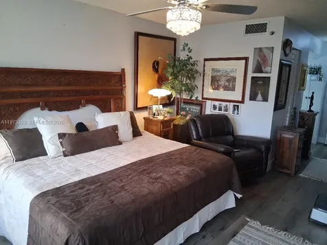 1000 St Charles Place Pembroke Pines FL 33026