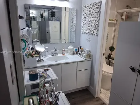 1000 St Charles Place Pembroke Pines FL 33026