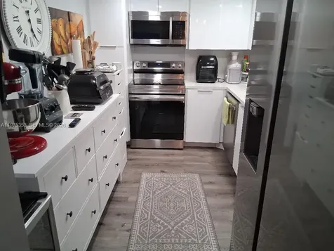 1000 St Charles Place Pembroke Pines FL 33026
