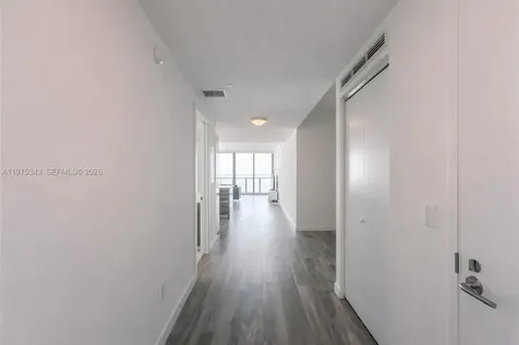 460 NE 28th Street Miami FL 33137