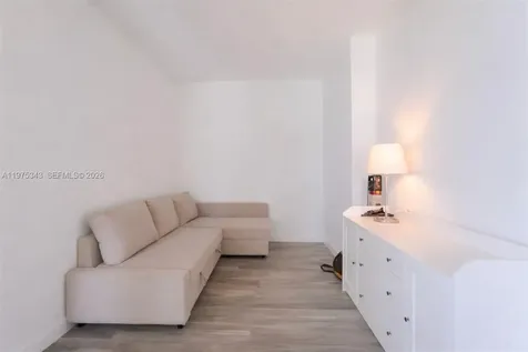 460 NE 28th Street Miami FL 33137