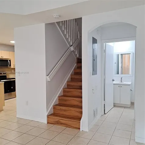 642 SW 106th Avenue Pembroke Pines FL 33025