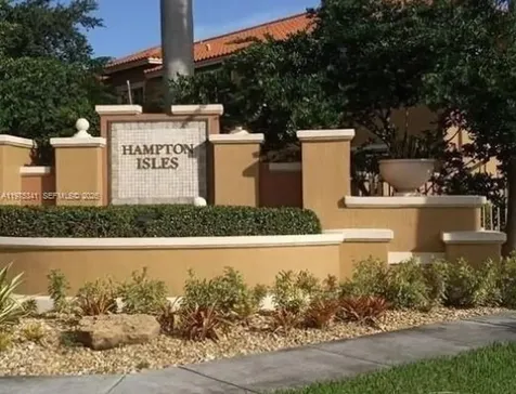 642 SW 106th Avenue Pembroke Pines FL 33025