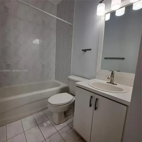 642 SW 106th Avenue Pembroke Pines FL 33025