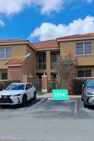 642 SW 106th Avenue Pembroke Pines FL 33025