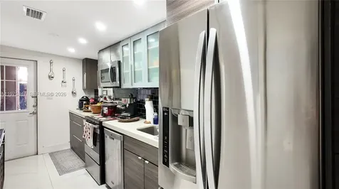 1461 E 7th Court Hialeah FL 33010