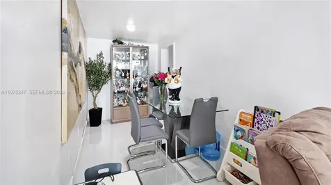 1461 E 7th Court Hialeah FL 33010