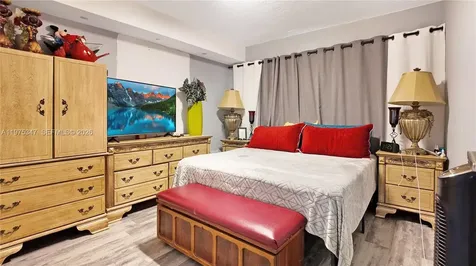 1461 E 7th Court Hialeah FL 33010