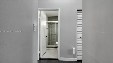 6353 NW 190th Terrace Hialeah FL 33015