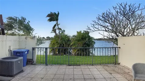 6353 NW 190th Terrace Hialeah FL 33015