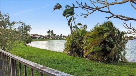 6353 NW 190th Terrace Hialeah FL 33015