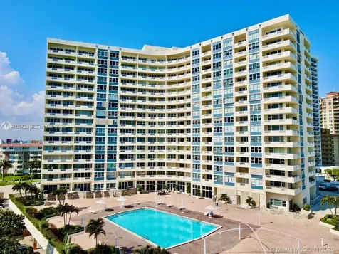 3180 S Ocean Drive Hallandale Beach FL 33009