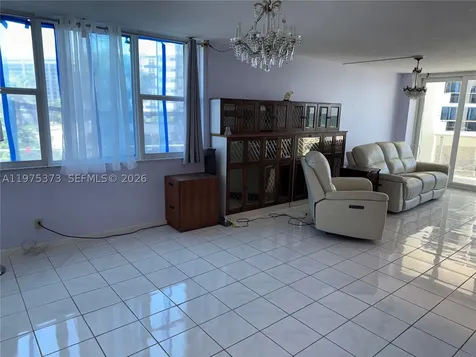 3180 S Ocean Drive Hallandale Beach FL 33009