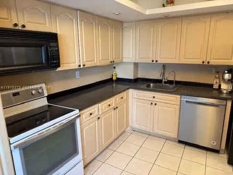 3180 S Ocean Drive Hallandale Beach FL 33009