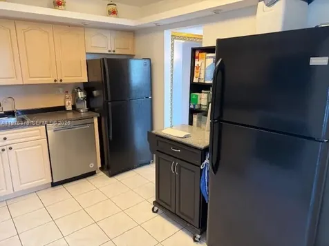 3180 S Ocean Drive Hallandale Beach FL 33009