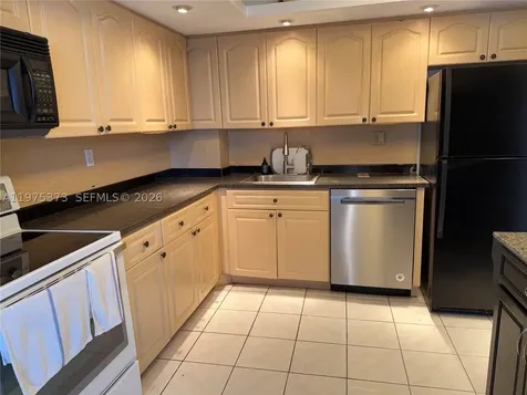 3180 S Ocean Drive Hallandale Beach FL 33009
