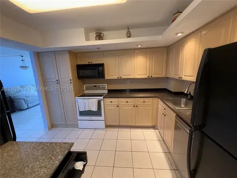 3180 S Ocean Drive Hallandale Beach FL 33009