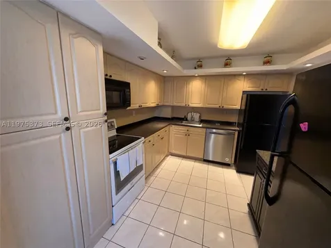 3180 S Ocean Drive Hallandale Beach FL 33009