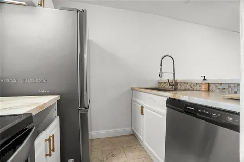 879 Twin Lakes Drive Coral Springs FL 33071