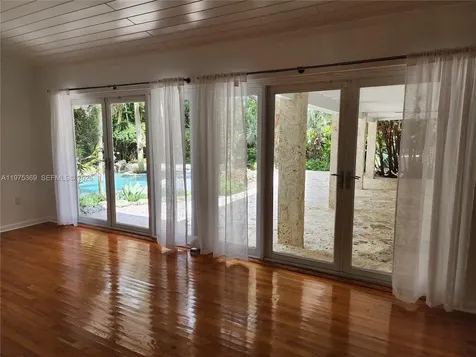 6065 SW 133rd Street Pinecrest FL 33156