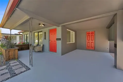 380 NW 47th Court Oakland Park FL 33309