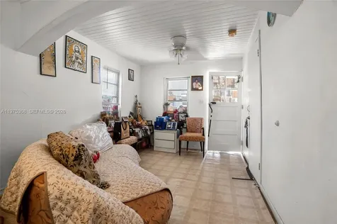 1733 NW 66th Street Miami FL 33147