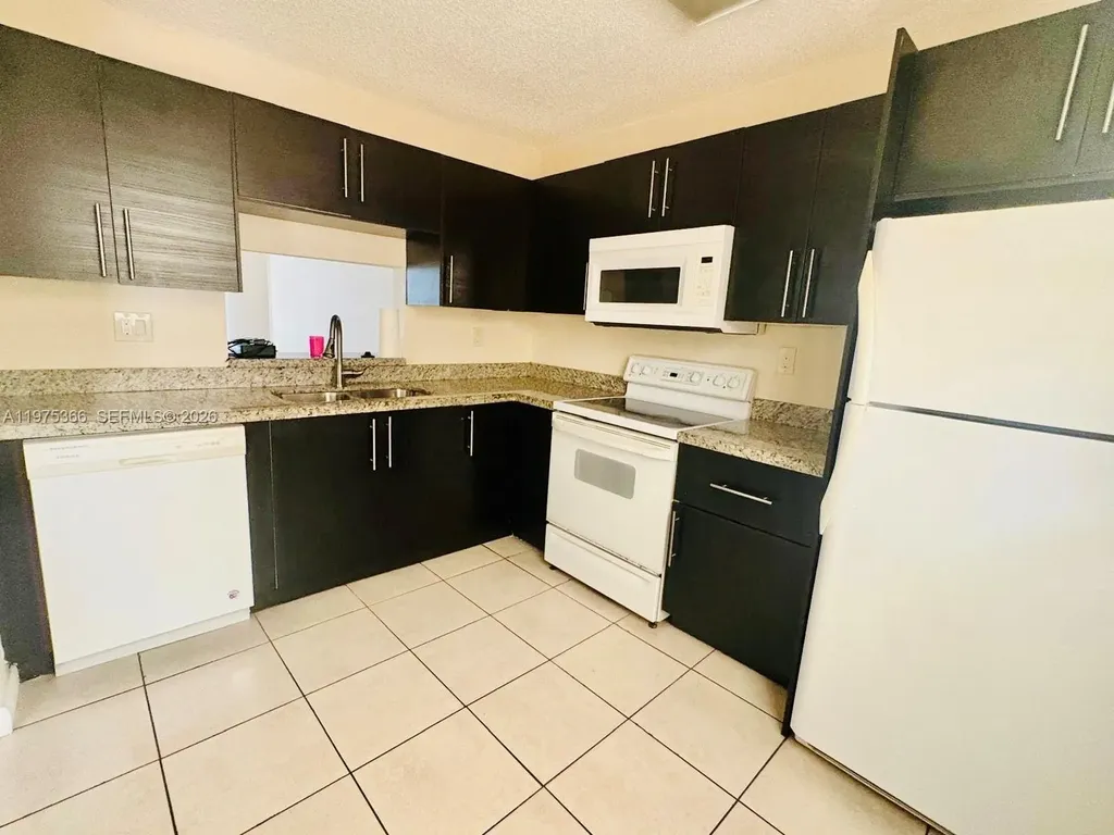 1800 SW 81st Avenue North Lauderdale FL 33068