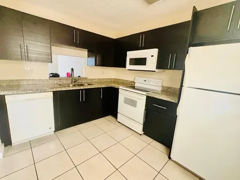 1800 SW 81st Avenue North Lauderdale FL 33068