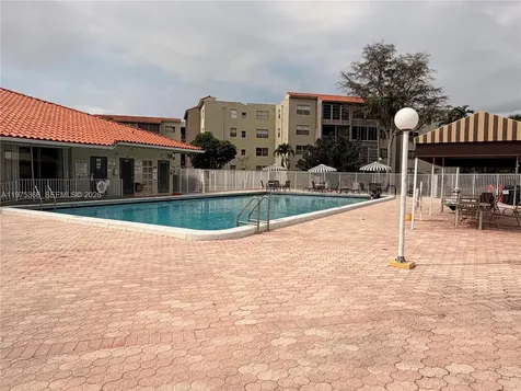 1800 SW 81st Avenue North Lauderdale FL 33068