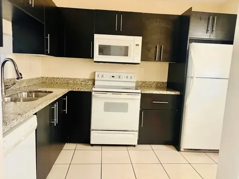 1800 SW 81st Avenue North Lauderdale FL 33068