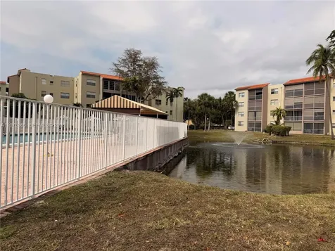 1800 SW 81st Avenue North Lauderdale FL 33068