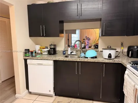 1800 SW 81st Avenue North Lauderdale FL 33068