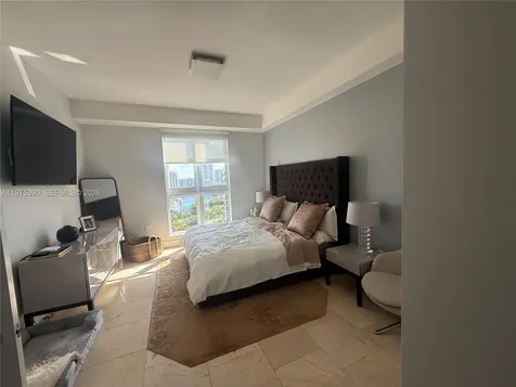 20000 E Country Club Drive Aventura FL 33180