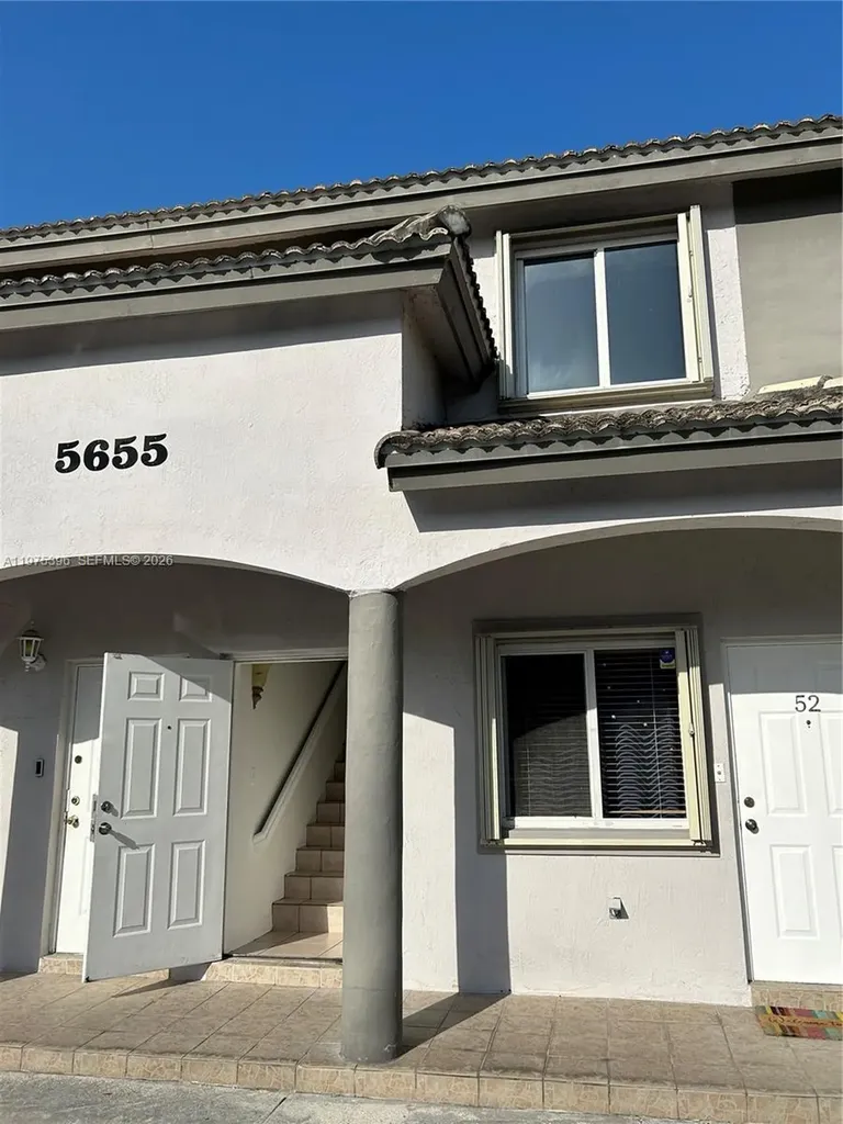 5655 NW 109th Avenue Doral FL 33178
