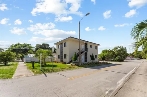 3712 NW 13th Place Miami FL 33142