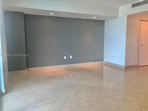 1800 N Bayshore Drive Miami FL 33132