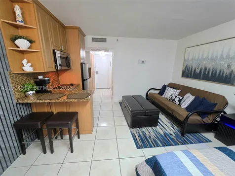 19201 Collins Avenue Sunny Isles Beach FL 33160