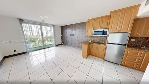 19201 Collins Avenue Sunny Isles Beach FL 33160