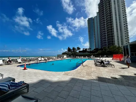19201 Collins Avenue Sunny Isles Beach FL 33160