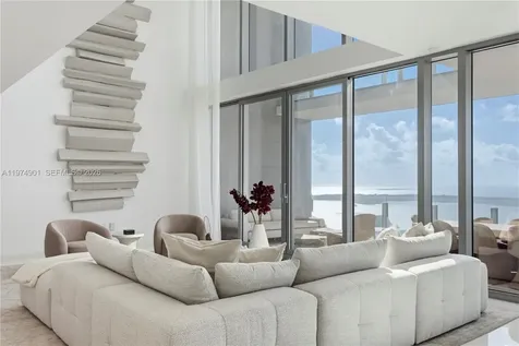 300 Biscayne Boulevard Way Miami FL 33131