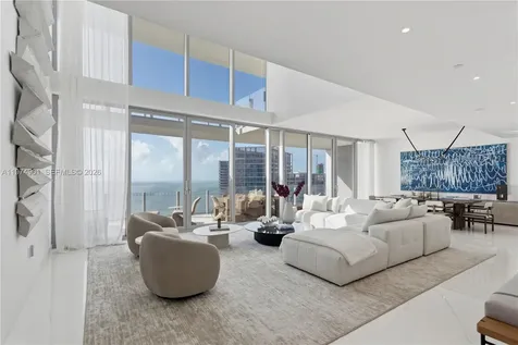 300 Biscayne Boulevard Way Miami FL 33131