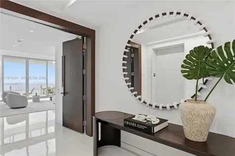 300 Biscayne Boulevard Way Miami FL 33131