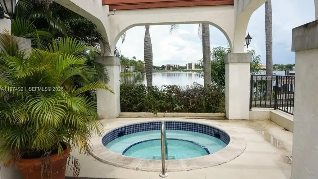 331 Ives Dairy Road Miami FL 33179