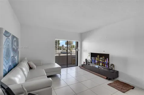 17530 NW 68th Avenue Hialeah FL 33015