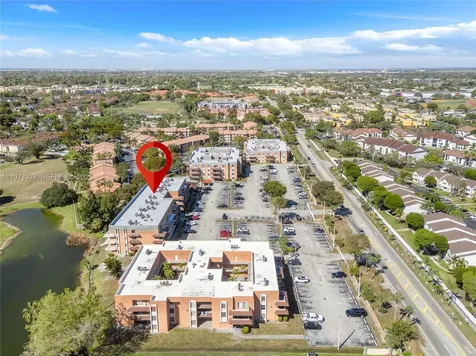 17530 NW 68th Avenue Hialeah FL 33015