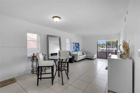 17530 NW 68th Avenue Hialeah FL 33015