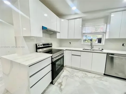 1649 NE 8th Avenue Fort Lauderdale FL 33305